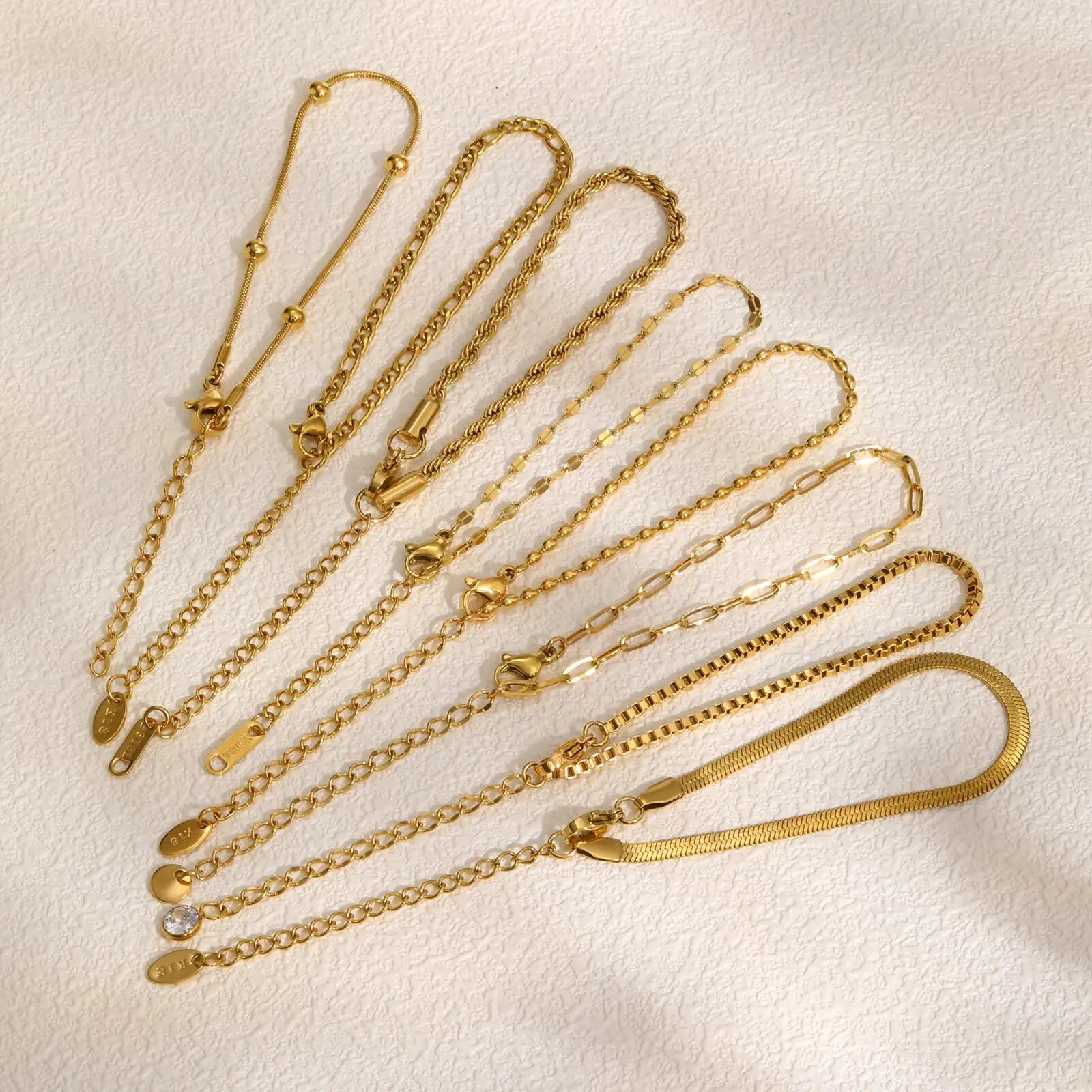 Non Tarnish Stainless Steel Bracelet Gold Plated Stackable for Women, Thin Herribone Chain Bracelet Waterproof Jewelry