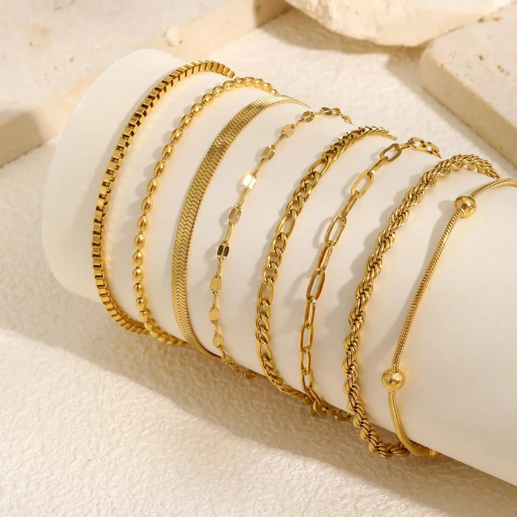 Non Tarnish Stainless Steel Bracelet Gold Plated Stackable for Women, Thin Herribone Chain Bracelet Waterproof Jewelry